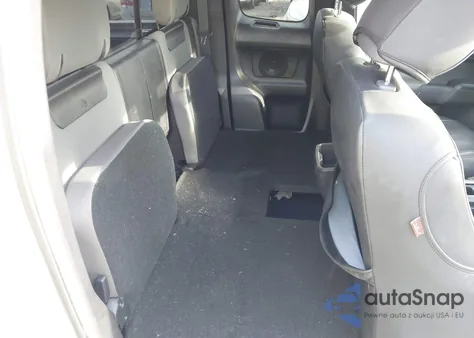 2022 Toyota Tacoma Sr V6 из США, поврежденный, VIN 3TYRZ5CN0NT014619